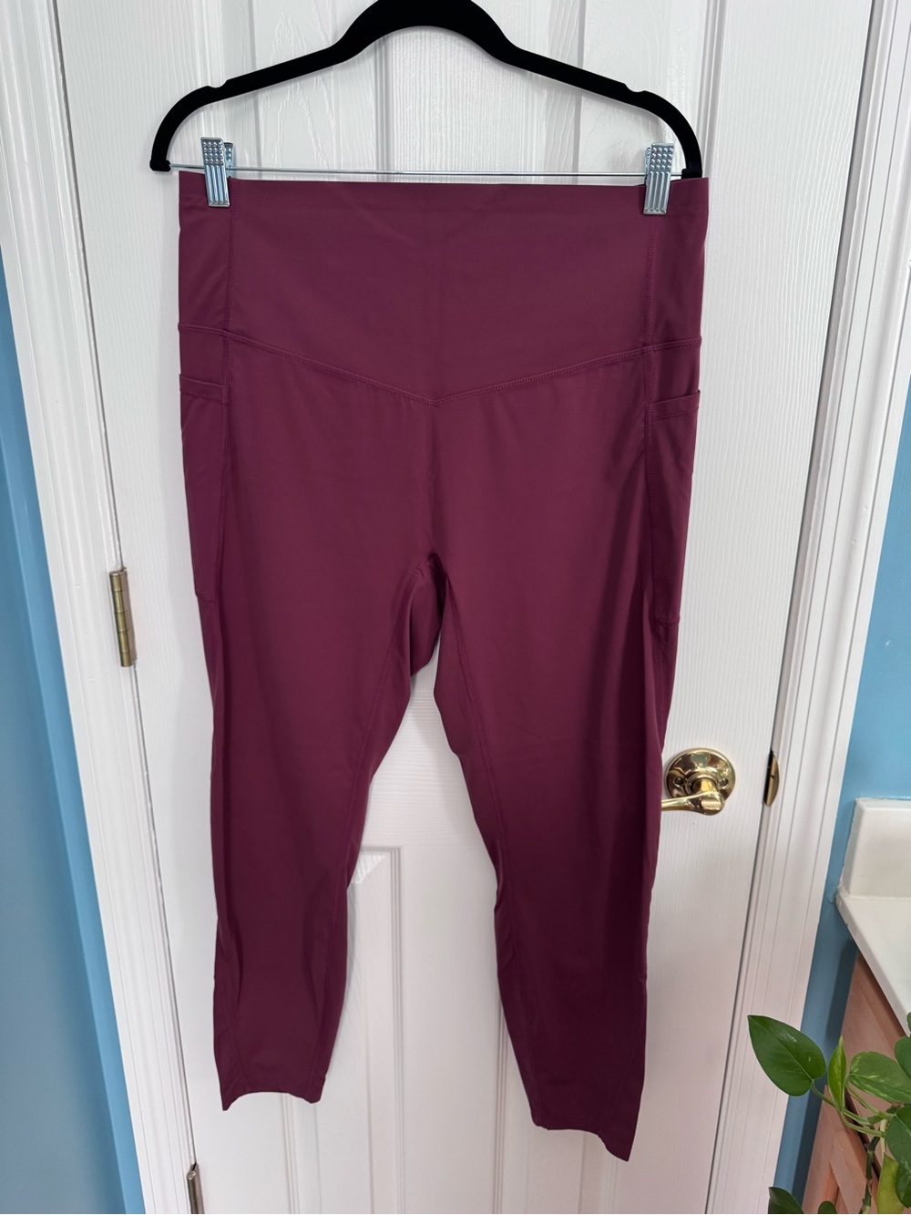 HALARA High Waist Tummy Control Side Pocket Shaping Leggings In Evening Red
